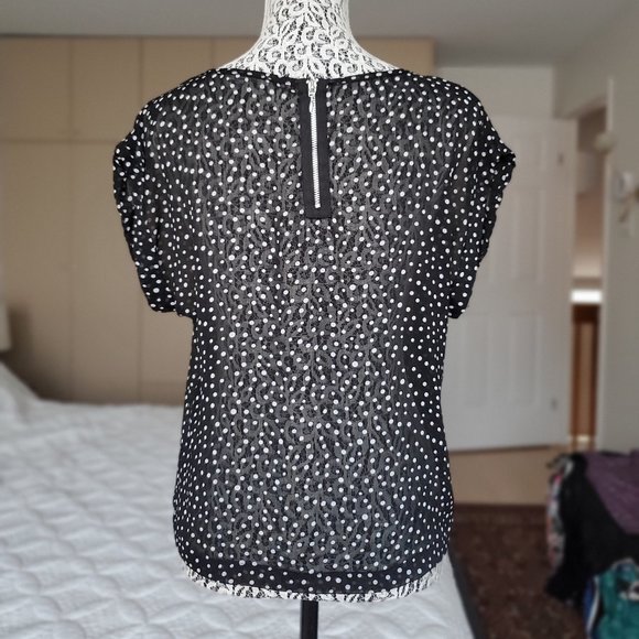 Polka Dots Blouse - Picture 2 of 6